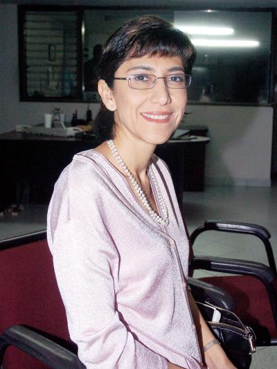 va_07042006 
Luisa María Fernández Gutiérre, invita a la comunidad en general a las jornadas  Dérmatológicas de Dianóstico  Opotuno Cancer en la Piel, a llevarse a cabo el proximo domingo