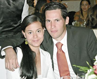 pa_08042006 
 Cecilia B de Reyes y Javier Reyes