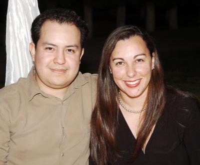 pa_09042006 
Víctor y Fernanda Cruz.