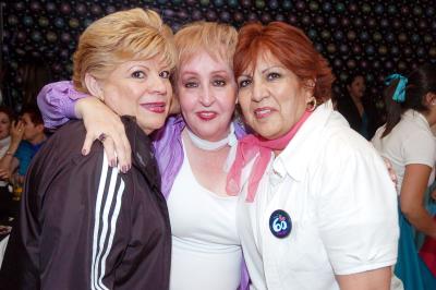 va_12042006 
Julia Rosa Camacho, Martha Sordo y Gloria Pérez