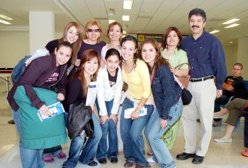 13042006 13
 Susu, Deborah, Jésica, Lizzy y Ana viajaron a Nueva York, las despidieron sus amistades y familiares