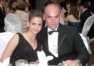 15042006 
Diana Zarzar y Adrián de Ortiz.