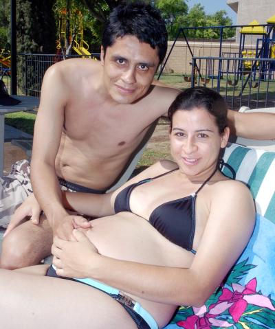 16042006  Ana Anaya y su Esposo Daniel Ruiz