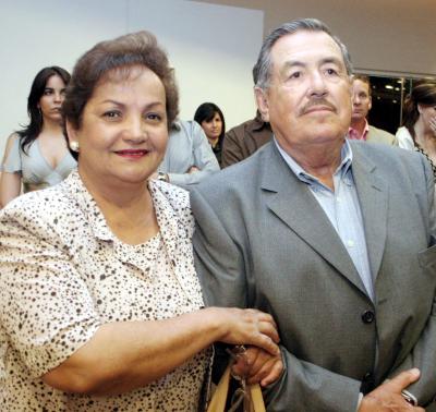 20042006 
Raquel J. de Gutiérrez y Antonio Gutiérrez.