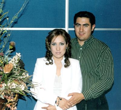 22042006 
Azucena Hernández y Aldomar Ramírez Madrigal.