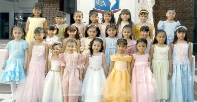 23042006 
Candidatas a reina del festejo del Día del Niño del nivel Jardín de Niños, del Colegio América