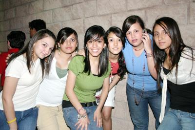 23042006 
Cristina Baca, Lizeth Ayala, Paola Salinas, Luis Estrada, Sofía de la Torre y Lorena Ibarra.