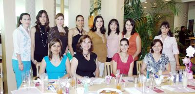 26042006 
Ámbar de Greene junto a sus amigas, Lourdes, Daniela, Mary Carmen, Marcela, Cony, Lety, Cecy, Sandra, María Estela, Alma y Blanca.