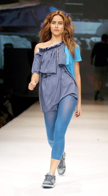 Una creación en el desfile 'Tight Knickers' durante la Semana de la Moda en Australia.