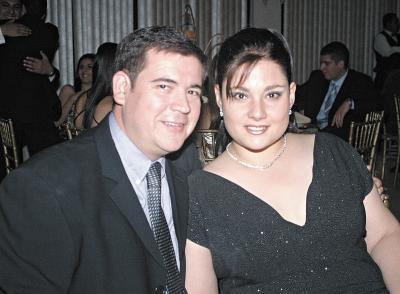 29042006 
Carlos Aguirre y Kelly Jaik de Aguirre.
