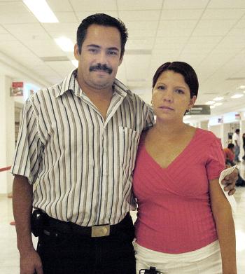 29042006 
Jaime Trujillo y Ana Karla viajaron a República Dominicana.