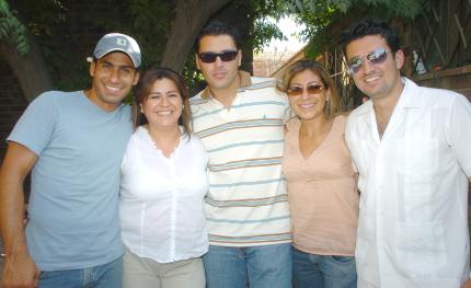 02052006
Ihan Salazar, Alejandro Ramírez, Claudia Ramírez y Beto Rosales