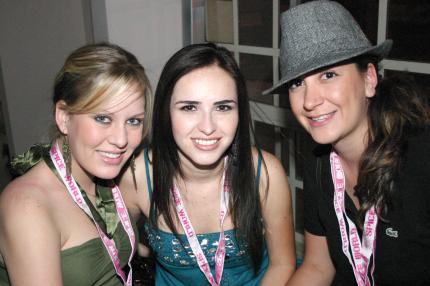 02052006
Mariana de la Garza, María José Barrondo y Lucero Velázquez
