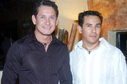 06052006 
César Ortiz y Salvador Carrasco