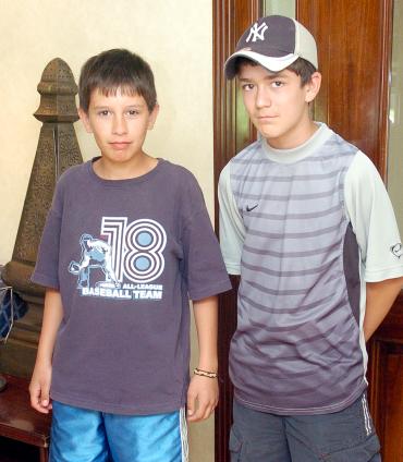 07052006 
Gustavo Guerrero y Javier Canales.