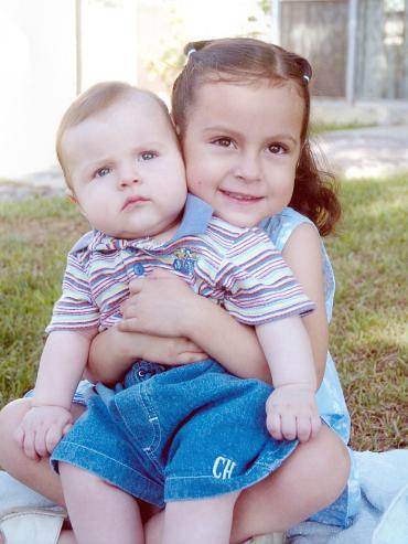 07052006 
Natalia y Bruno González Parra.