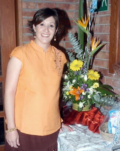 10052006 
El próximo 14 de junio Ana Plascencia de García dará a luz a su primer bebé.