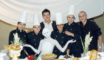 11052006 
Omega Obregón, Bárbara Plascencia, César Jiménez, Gladys Espinoza, Sandra Nava y Óscar de la Torre.jpg