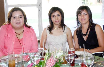 13052006 
 Blanquita Orozco, Magdalena Vega y Érika Garibay