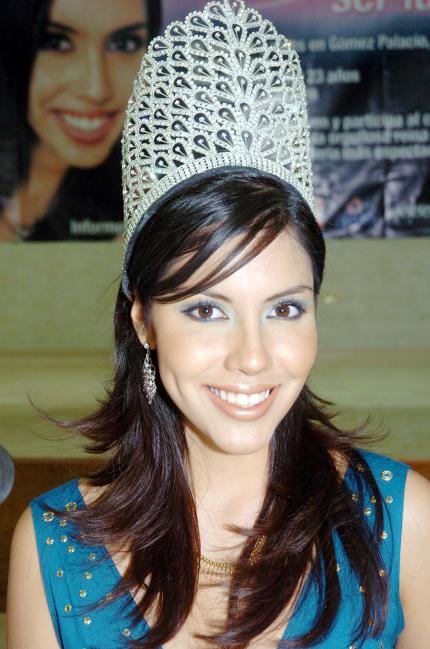 13052006 
 Karen Apud Quiroz Lara, reina de la  Feria Nacional de Gómez Palacio 2005.