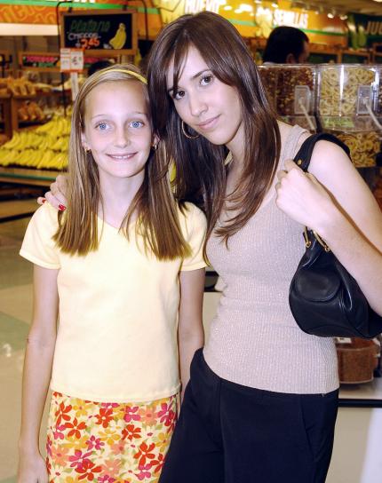 20052006 
 Palmira y Lucía Martín.