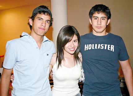 20052006 
 Roberto Portillo, Lorena Cerna y Carlos Valdemar
