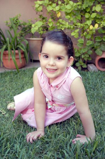 21052006 
María Fernanda González del Río, captada en reciente convivio