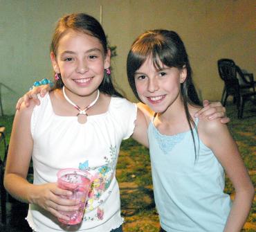 27052006 
María Córdoba y Andrea Lasne.