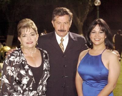 29052006 
Rocío Mota, Francisco Manzanera y Maly Cerda.
