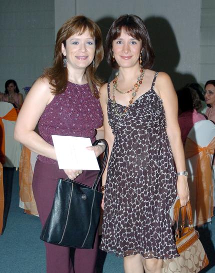 28052006 
Celina Fernández y Ana Laura Garza.