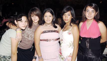 30052006 
Estefanía Fematt, Fernanda Villarreal, Mariana Cornejo, Ana Laura Gamboa y Mayra Chávez.