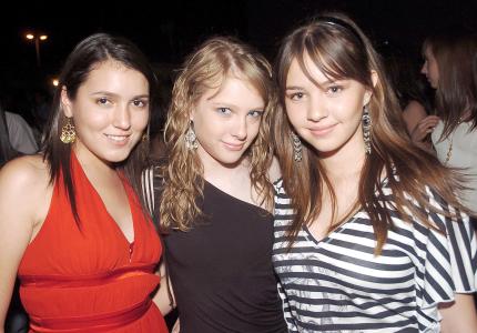 30052006 
Mary Jose Rodríguez, Andrea Villarreal y Laura Sánchez.