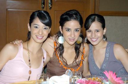 31052006 
Karla Wong, Dpra Martínez y Maribel Ochoa.