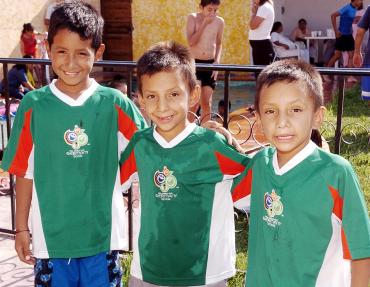 04062006 
Jorge, Luis Andrés y David Alejandro Grijalva García