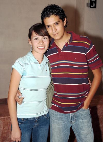 05062006
Ana Herrera y Elóas Cuéllar.