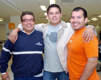 07062006
Alfredo Jaramillo y César Márquez viajaron a Alemania, los despidió Carlos González.