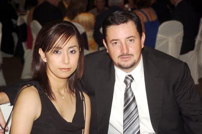 10062006 
Azucena Montalvo y Enrique González.