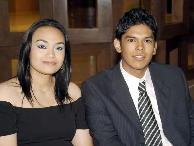 10062006 
Selene y Luis.