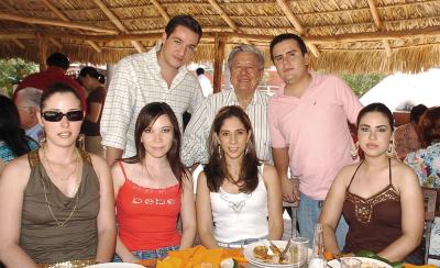 11062006 
Mauricio Safa, Érika, Jackie, Marytere, Vanessa, Carlos, Karla y Enrique del Río León.