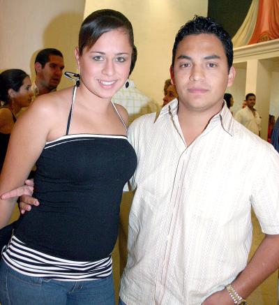 15062006 
Adriana Morales y Luis Gilio.