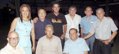 17062006 
Mario Vázquez, Jaime Vázquez, Manuel Cabada, Agustín Sujo, Ana María Salas, Rafael Cabada, Juan Antonio González, Jiame Montaña y Benito Reyes.