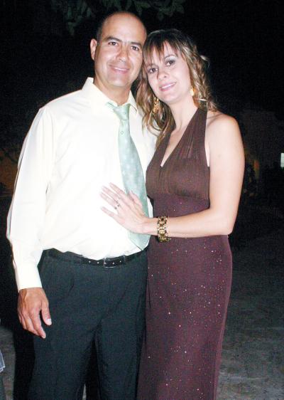 25062006 
César Porras y Nora Alicia de Porras.