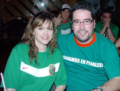 25062006
Claudia Fernández y Raúl Domínguez.