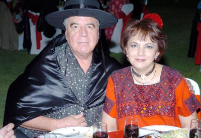 25062006 
Rogelio Gaitán y Teresa Salcido de Gaitán.
