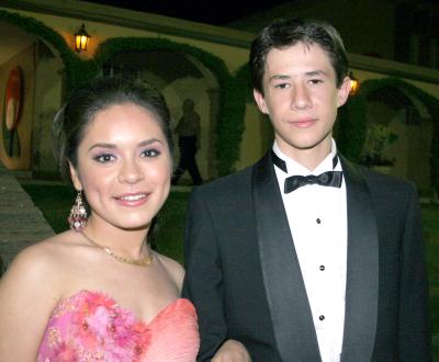 27062006 
Beatriz Aguirre y Jaime Allegre
