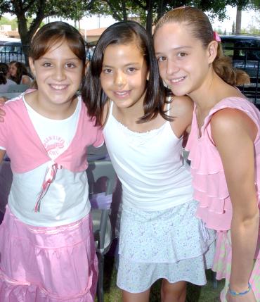 29062006 
Ana Sofía Gálvez, Ana Luz Russek y Kitzia Pedroza.
