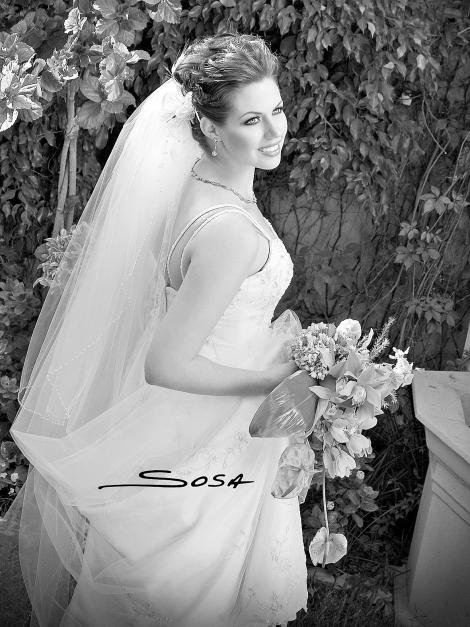 Srita. Karina Kort Sanchéz, el día de su enlace nupcial con el Sr. Francisco Cocho Jaime.

Estudio: Sosa.