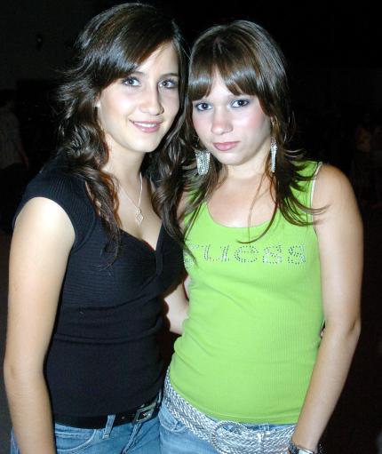 01072006 
Yolanda Murra y Brenda Humphrey.