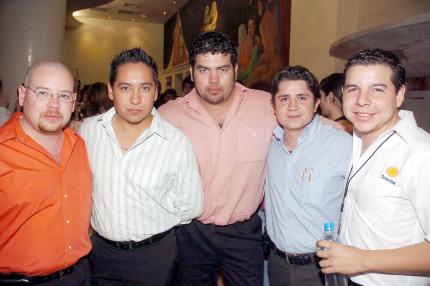 03072006 
Hans Backmann, Carlos Soto, Efraín López, Carlos Caballero y Jerson Backmann.