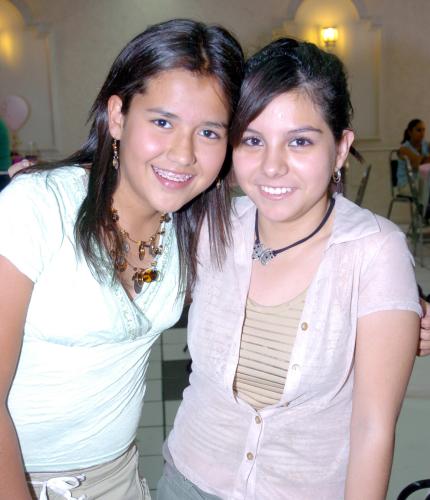 07072006 
Jimena Ávila y Nancy Adame.